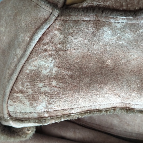 Vintage Sheepskin coat - Picture 11 of 12